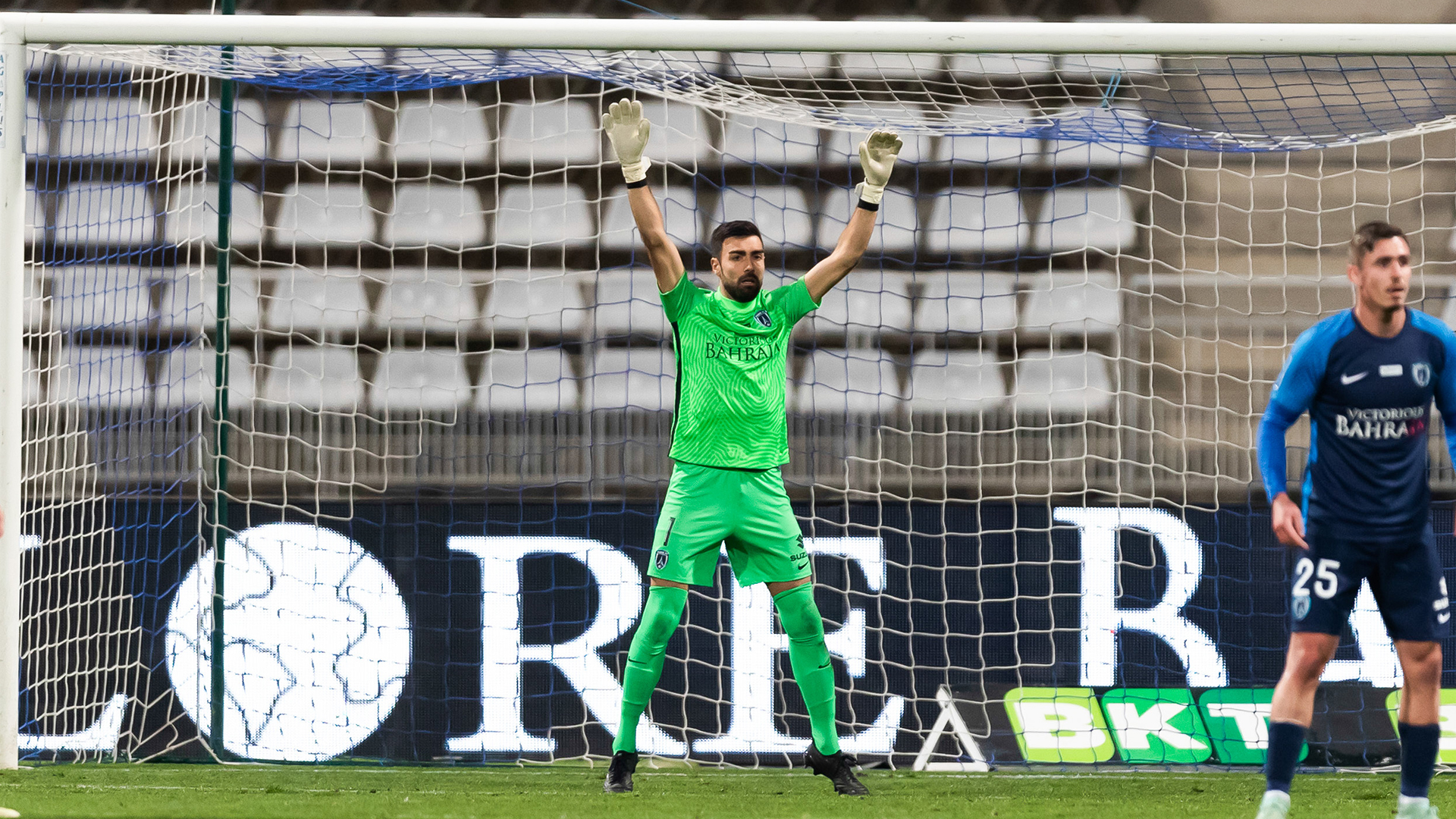 Vincent Demarconnay Lu Meilleur Parisien Face Rodez Paris Fc